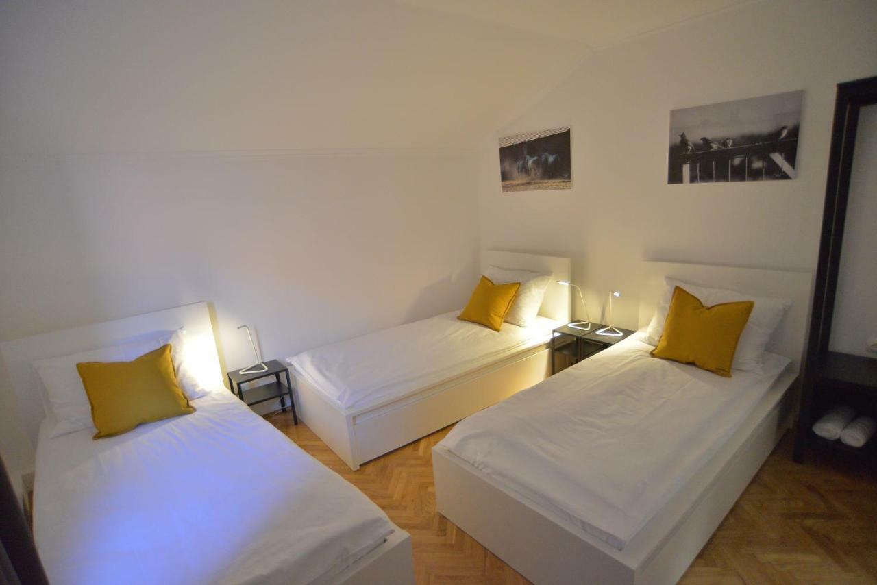 Apartman Lena Dakovo Exterior photo
